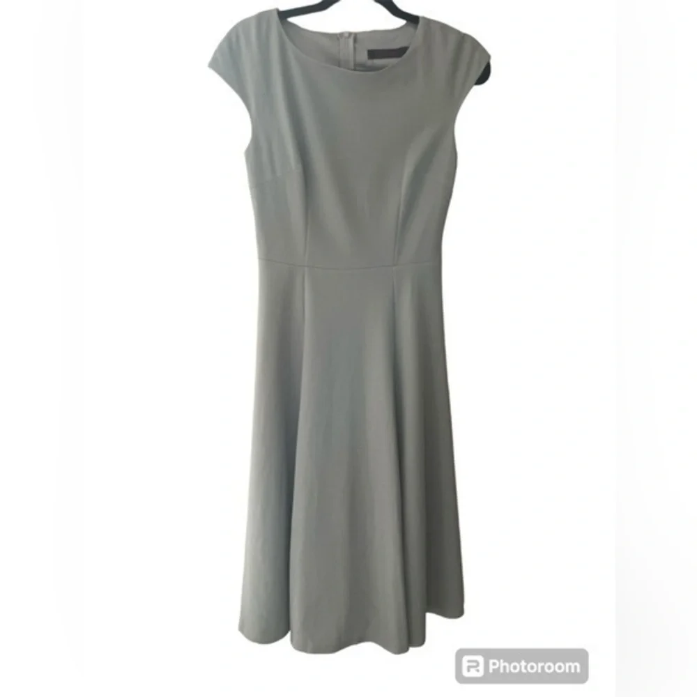 Dress Tells Gray A-Line Cap Sleeve Dress Size Small  Classic Career Party  Chic